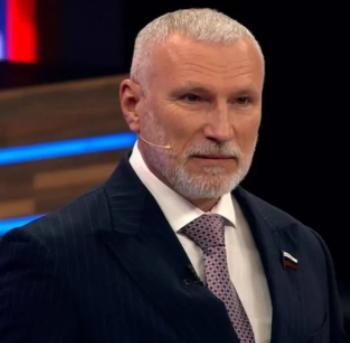 美国扣押俄罗斯油轮，引发的后果可能很严重。消息称，俄联邦国家杜马议员要求政府对美