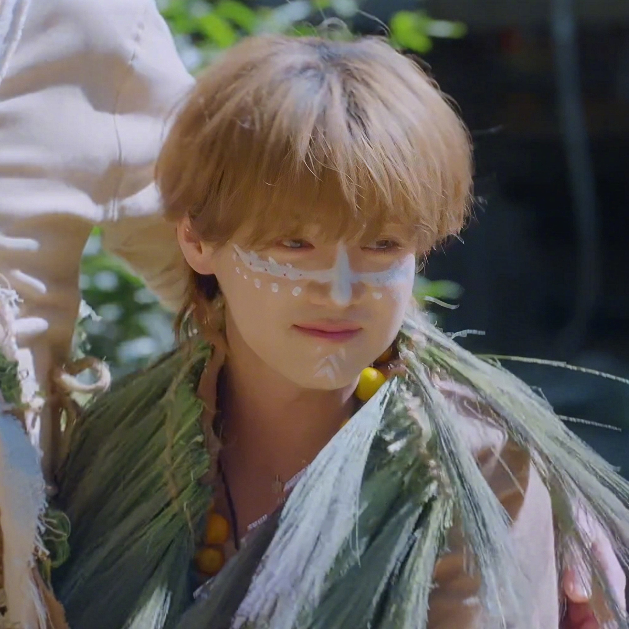 这居然是2026年36岁的鹿晗？？第一眼还以为翻到了他十年前的旧照，没想到是最近