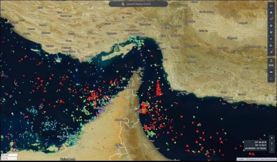 现在霍尔木兹海峡周边聚着的船越来越多，这些船都停在那儿，不敢轻易开过去走海峡。因