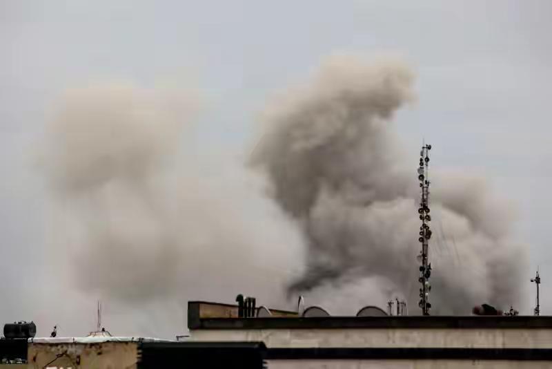 美军13死200伤，特朗普称“战争不久后就会结束”；伊朗外长：战争结束取决于确保