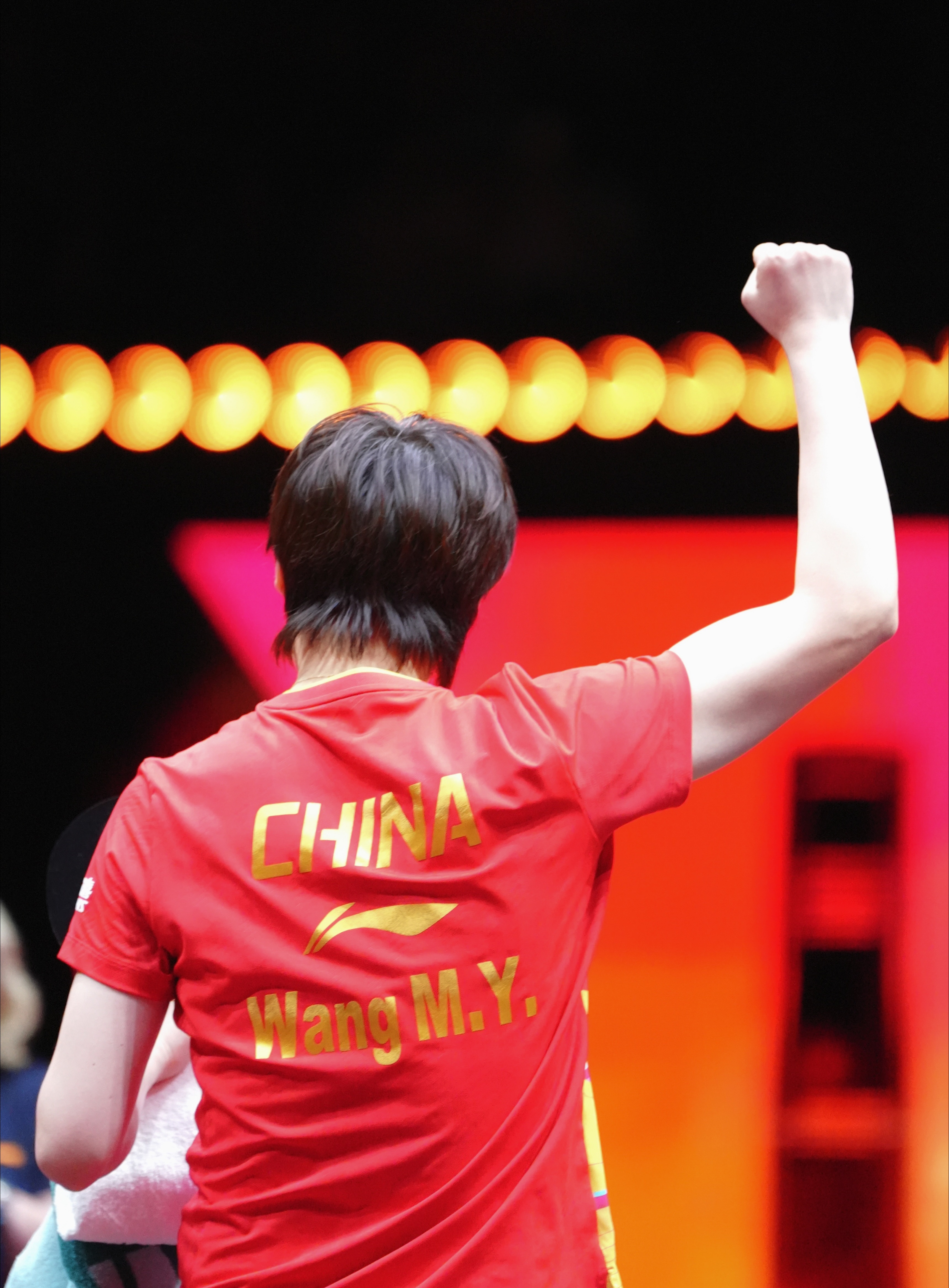 王曼昱冠军 就是帅！就是飒！就是霸气！真正的王者！ 