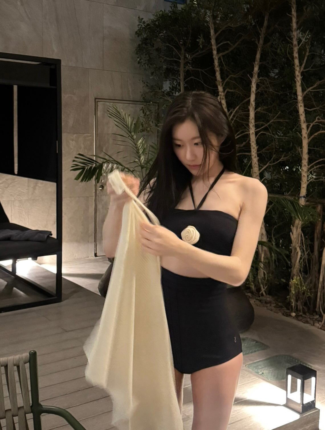 李彩领 INS更新🖤🤍 
