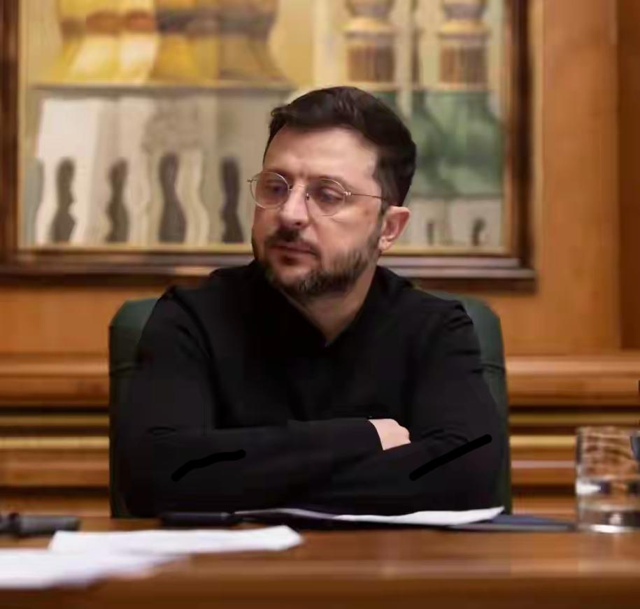 泽连斯基紧盯中俄合作放话监控，俄主权让渡说法纯属误导
 
12月11日，泽连斯基