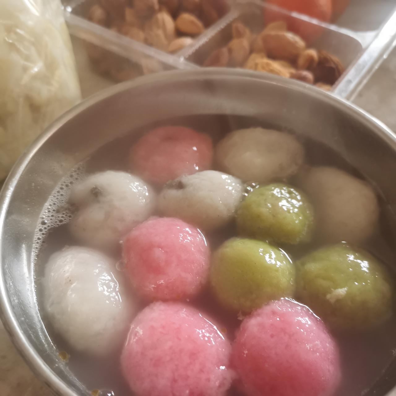 小朋友的彩色汤圆，酸酸甜甜的元宵节！