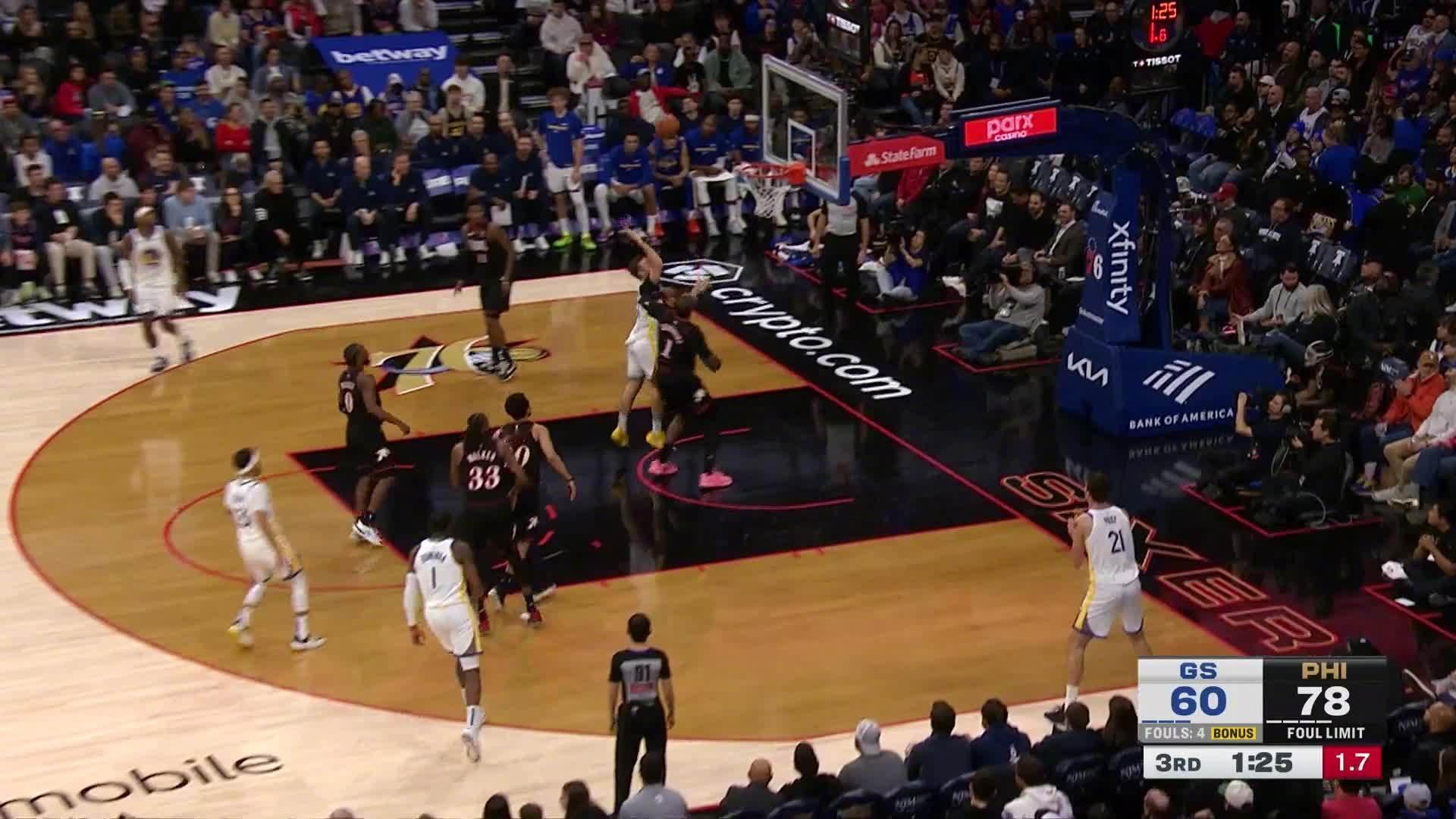 斯宾塞2分打进🏀勇士62:78费城76人。勇士vs76人