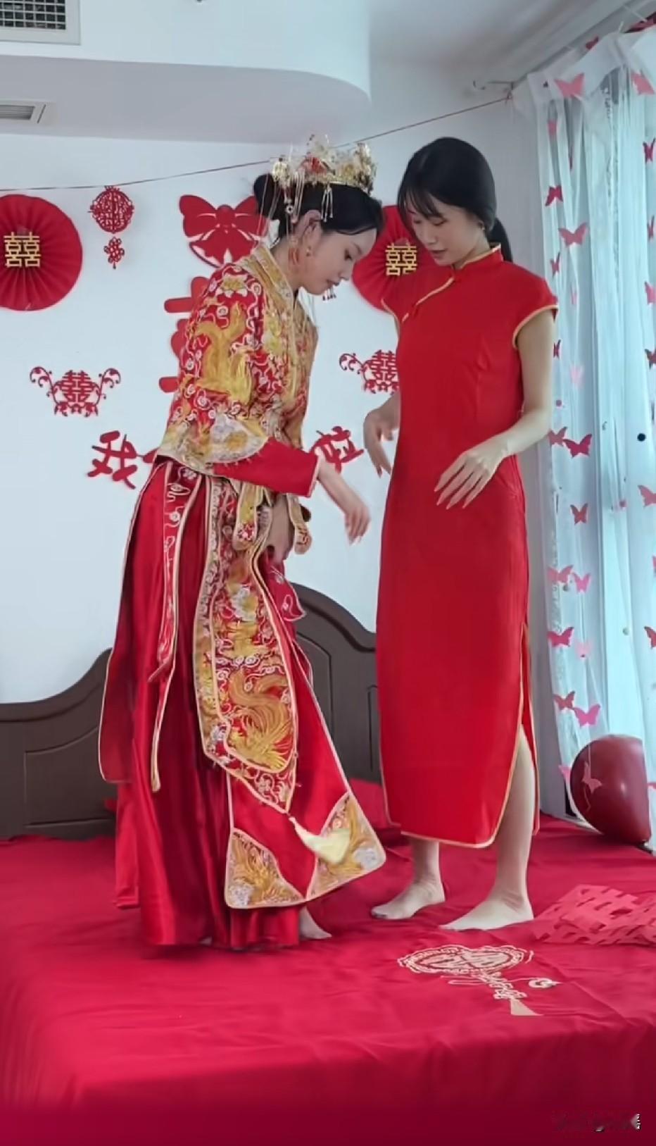 怎么才能找到个喜欢穿丝袜的女盆友。