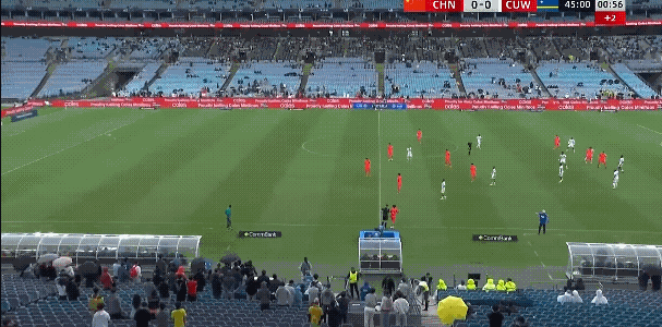 我去，国足竟然半场依靠伤停补时进球1：0领先库拉索，这个进球真的太漂亮了，就是三