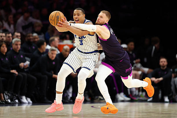 明日比赛预告：森林狼vs魔术，灰熊vs掘金 