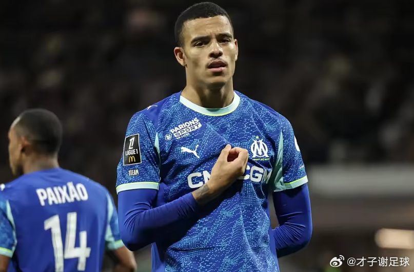 据《太阳报》报道，现效力于马襄的前曼联前锋格林伍德希望在今年夏天转投意甲豪门尤文