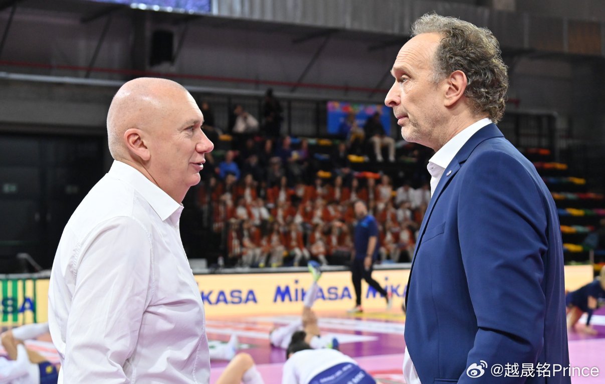 排球 📌 这段合作关系已随着时间的推移而日渐磨损；以至于马西莫.巴尔博里尼——