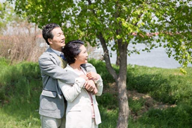 两性关系：想多活10年，60岁以后，请死死记住这5句话
