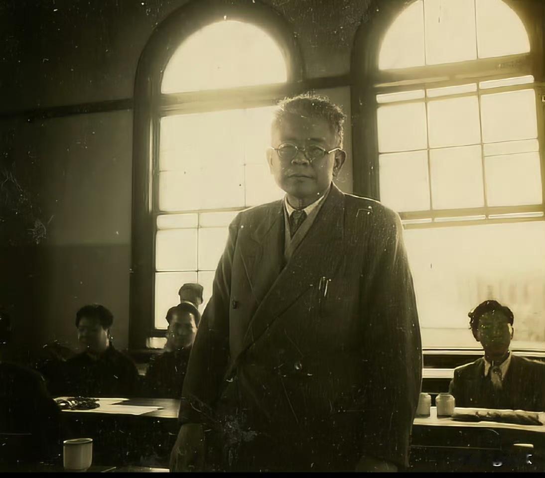 “上穷碧落下黄泉，动手动脚找东西”。都知道是傅斯年说的。沅汰博物馆 

傅斯年说