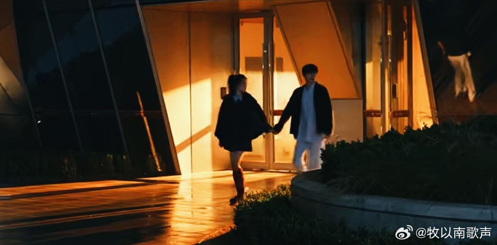 沈羽洁这几步走出豪门感觉了沈羽洁真的把季明舒的魂演出来了，完全就是从书里走出来的