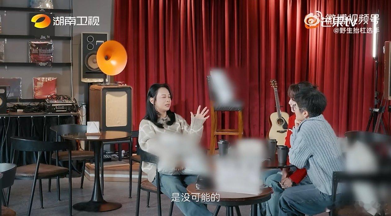 黄绮珊原生家庭的痛伴随一生湖南卫视背后 原生家庭的影响远比想象中深刻，黄绮珊童年