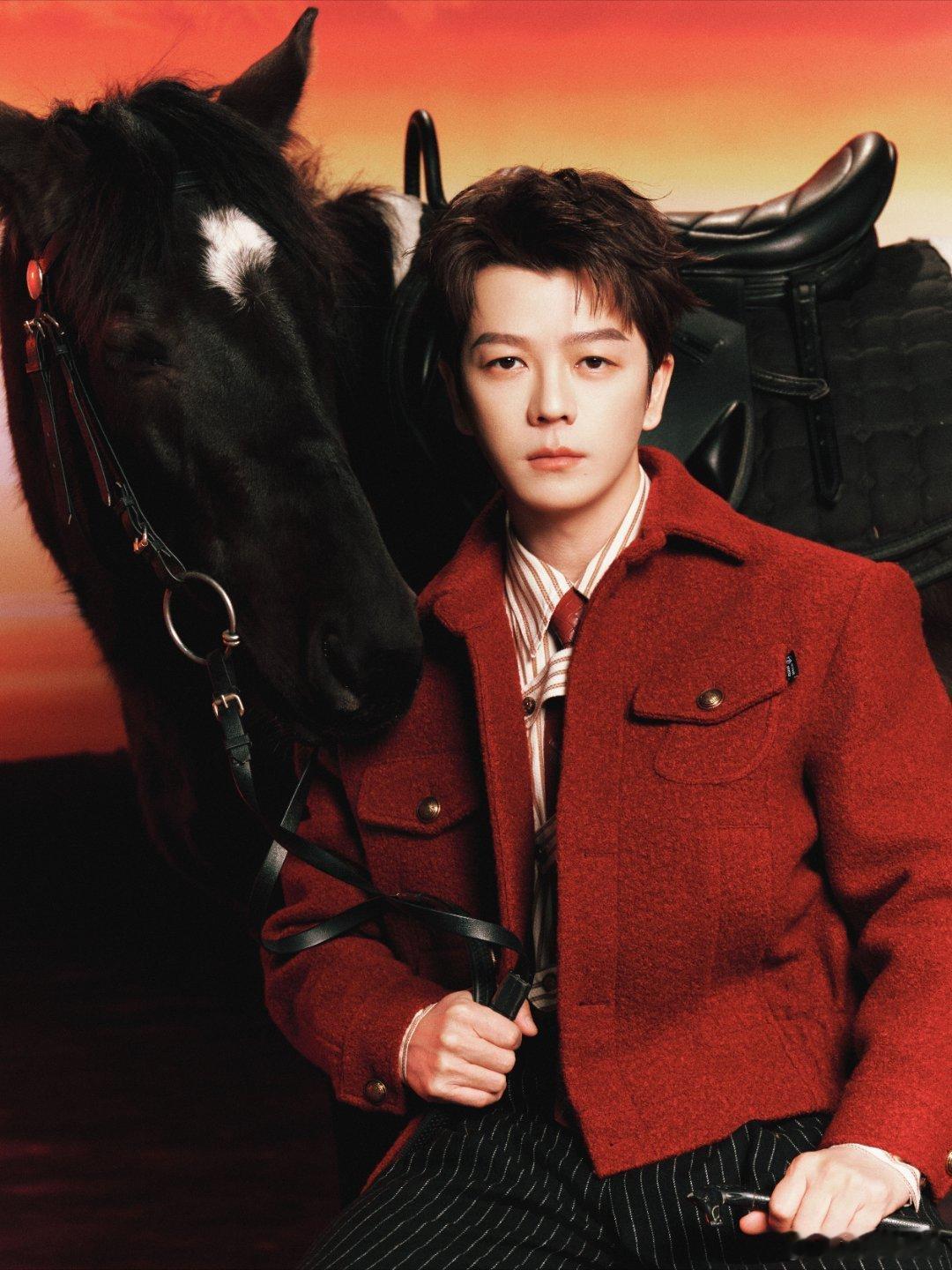 王栎鑫春晚掌上明珠王栎鑫三春掌公主一年一度的春晚时刻，每年春晚就等王栎鑫这一下挥