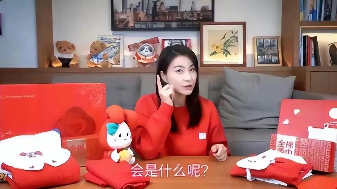 直播行业水太深，郭晶晶能HOLD住吗？

在经济越来越发达的今天，直播带货已经成