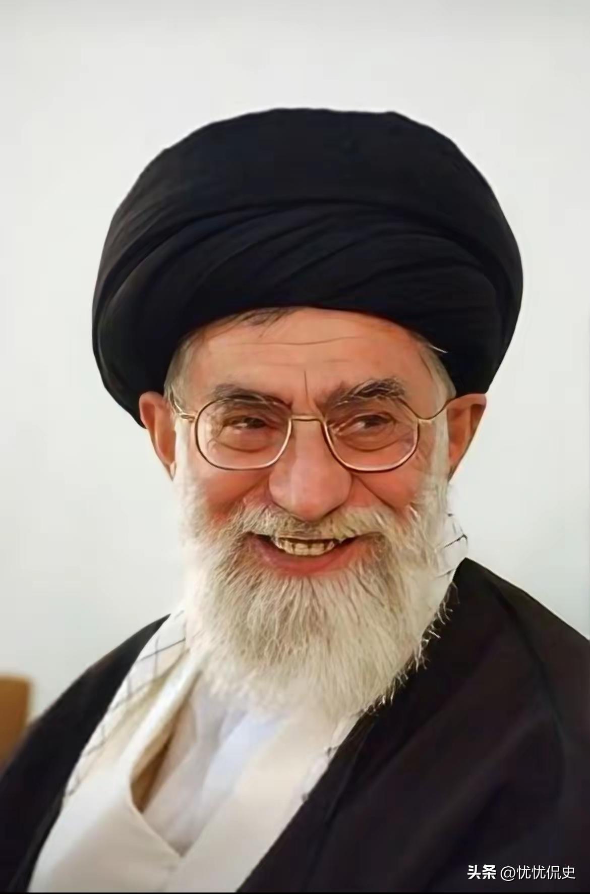 哈梅内伊这辈子最英明的决定，便是放下根深蒂固的教法思维，选定技术出身的拉里贾尼作