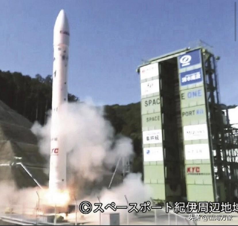 在一片欢呼声中，又失败了。
众多观望人群由兴奋到沮丧
只用了几十秒钟。

当地时