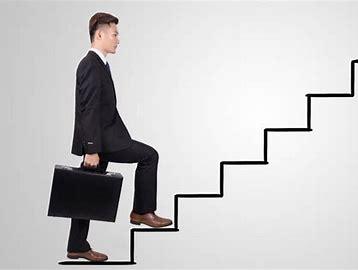 体制内能否提拔，直属领导说了不算，拍板的是你的领导的领导。
体制内的提拔，有明确