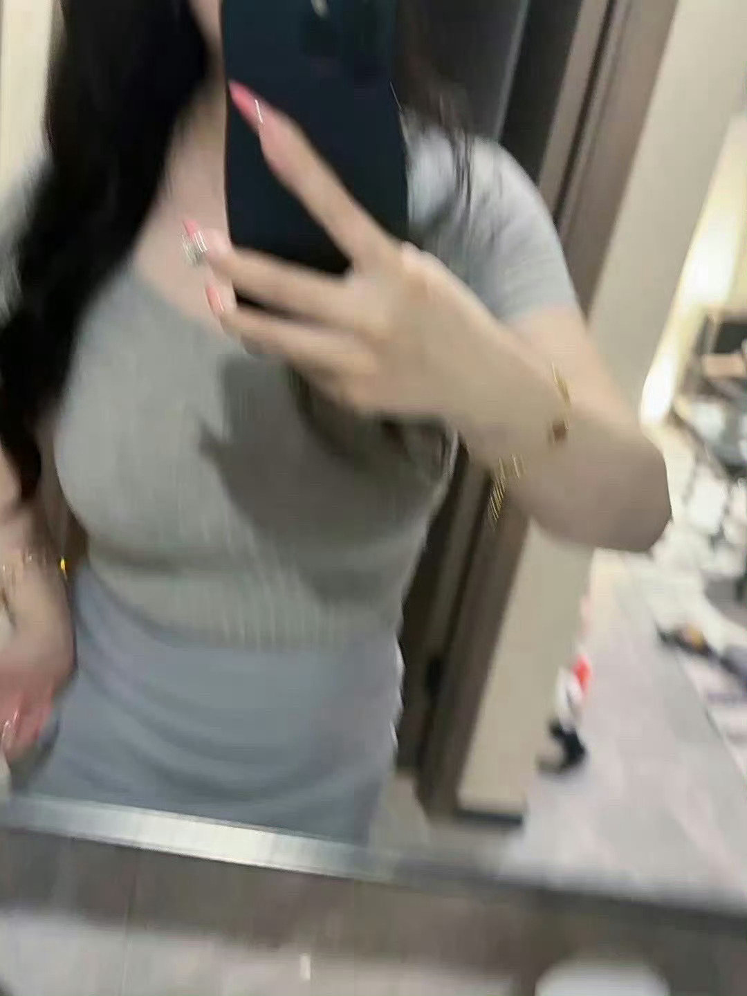说好一起养小狗呢 原来把我当小狗了 ​​​[嘘]  ​​​