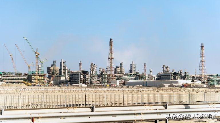 石油和天然气价格飙升，但一些股票抵挡住了以战争为中心的抛售
市场分析师表示，美伊