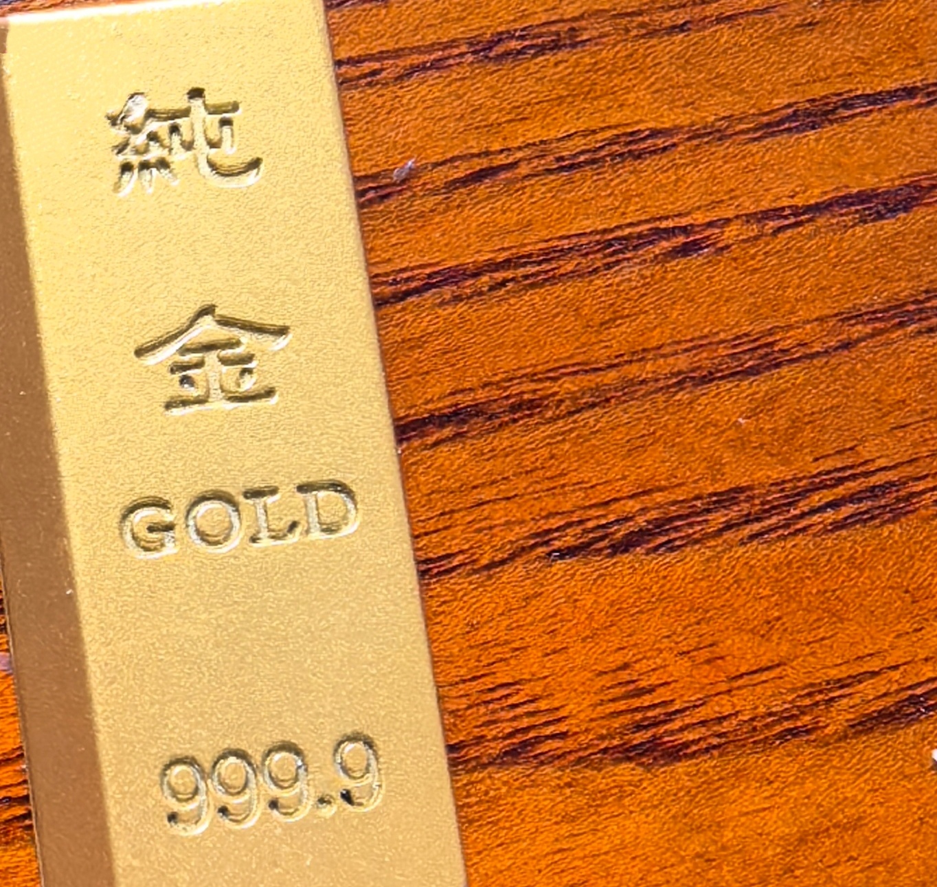 打扫卫生发现的，什么实力不用多说 ​​​