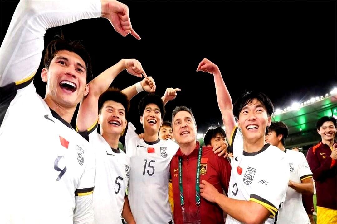 22年没进决赛，今天他们做到了
 
昨晚的U23亚洲杯半决赛，中国3比0把越南送