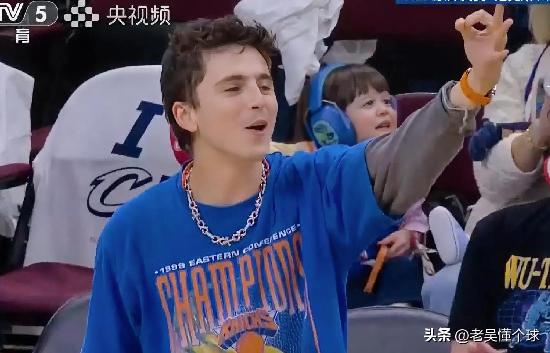 尼克斯的总决赛门票卖爆了，是上一次的110倍。

在马刺和雷霆还在为总决赛席位拼