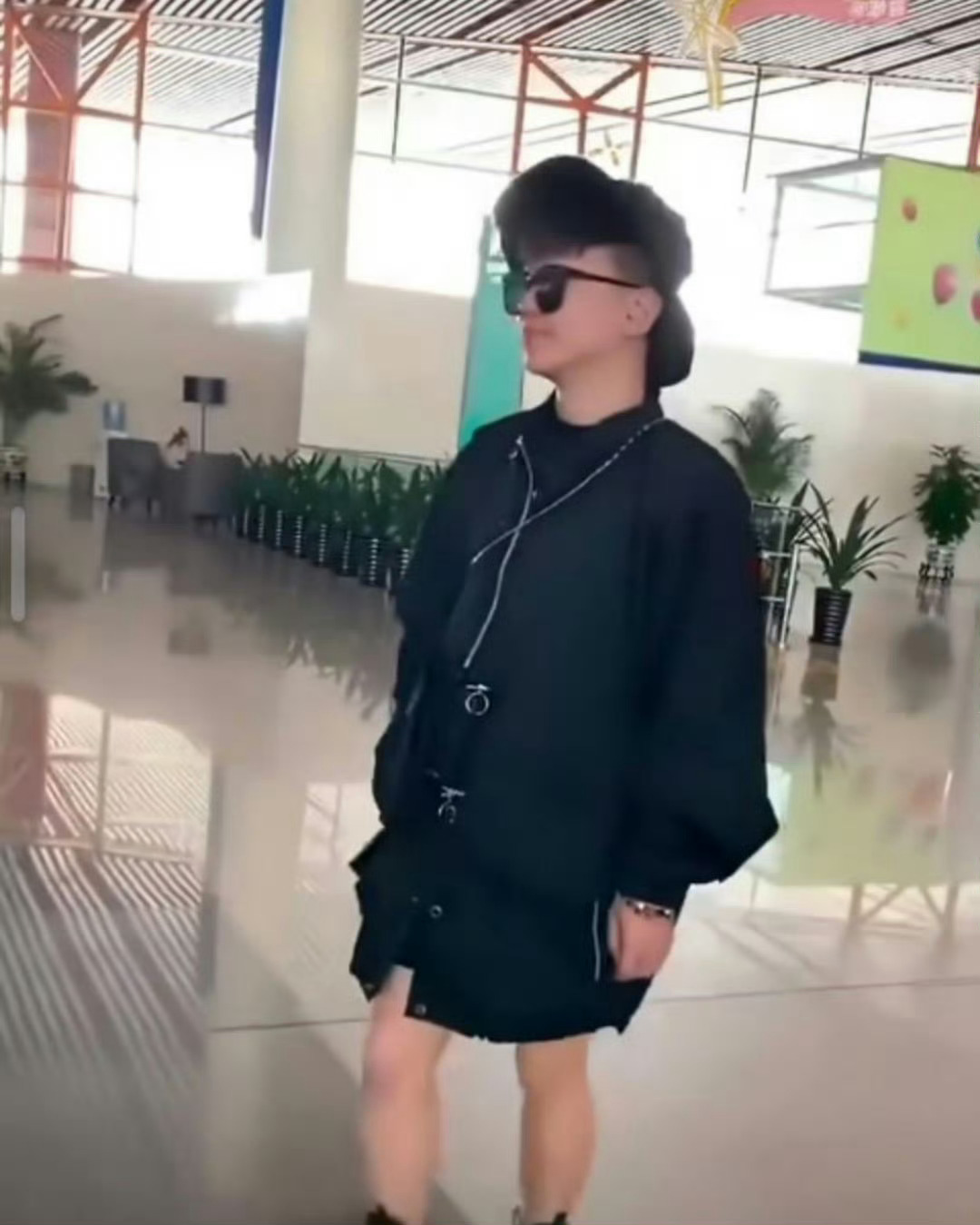 沉默的张大大，看来做贼心虚了。 