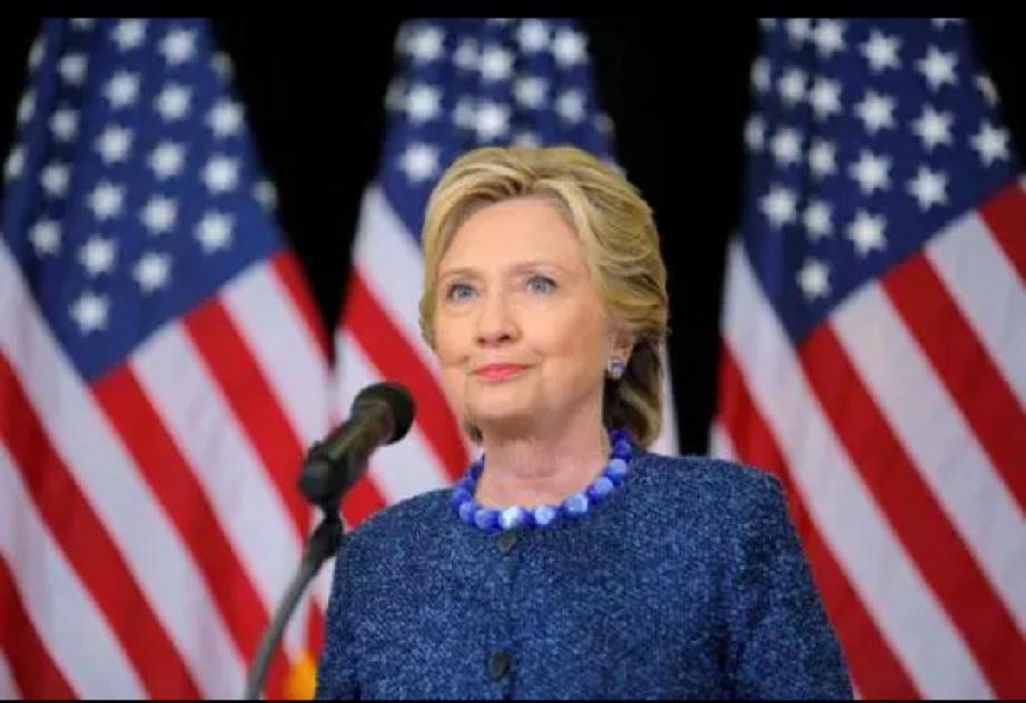 前美国总统克林顿的老婆希拉里接受关于爱波斯坦案的质询，2月26日，希拉里接受6个