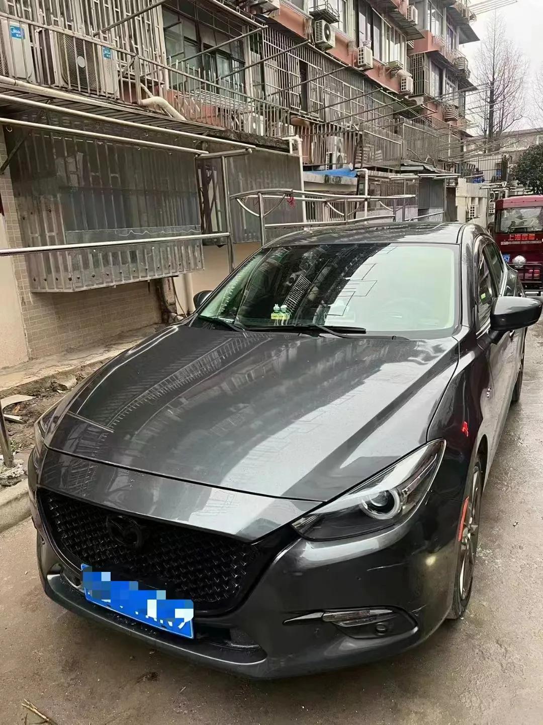 给日照小兄弟淘的17年2.0昂克赛拉[强]
不过要说两点。

1.老款2.0没有