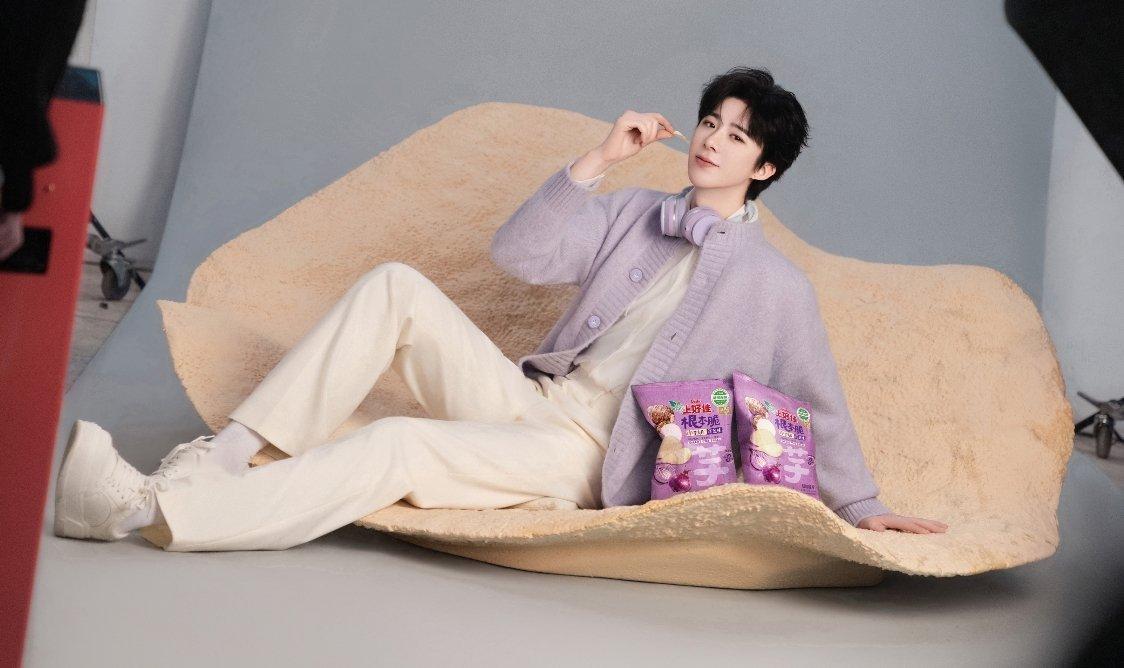 刘宇宁上好佳品牌代言人 嘿！我在星品影响力上邂逅了一个疯狂心动的星品——与宁相Y