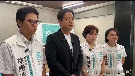 新竹蓝白风波升级！吴子嘉提告9人，邱臣远阵营直指对方滥用诉讼

新竹县蓝白破局风
