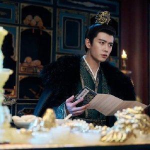 前脚温泉软语撩拨，后脚迷晕偷印连招！凌苍苍的套路防不胜防，陛下快下载反诈APP开