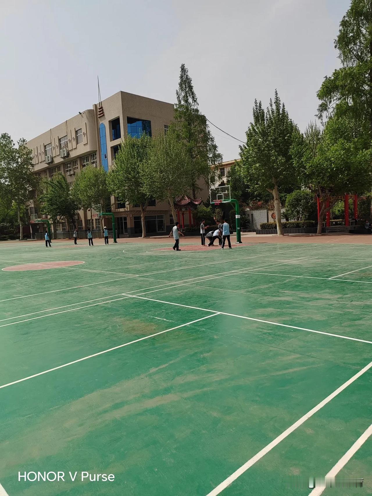 学习应该循序渐进，一步一个脚印，慢慢积累！不可拔苗助长！