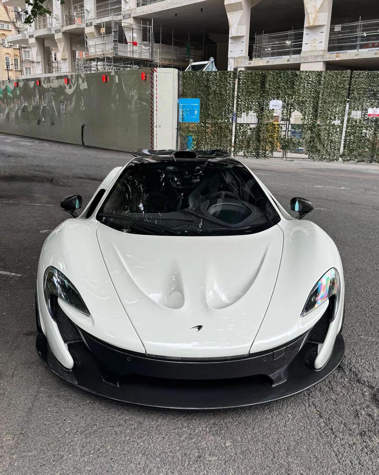“Mclaren P1”