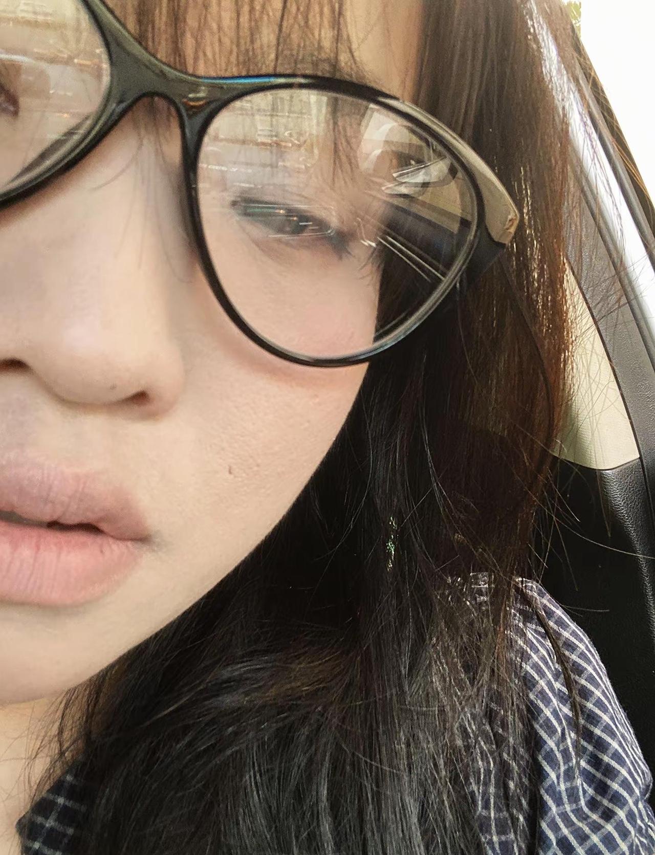 如果时光可以倒流，很多事我都不想做。当你遇到一个舍得花一千多给你买鞋、买香水、花