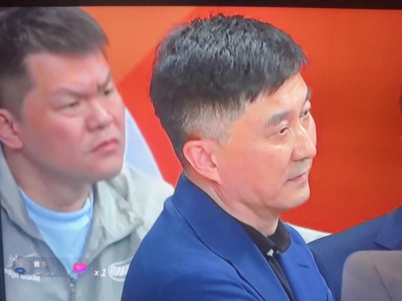 广东宏远队其实还是有机会的！
上一场大比分输球主要还是心态问题！
常规赛3场比赛