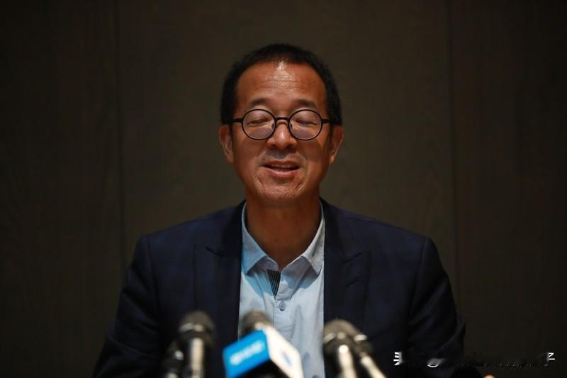 俞敏洪再谈董宇辉离职 俞敏洪又谈董宇辉离职啦，他还亲切喊董宇辉“孩子”，说对目前