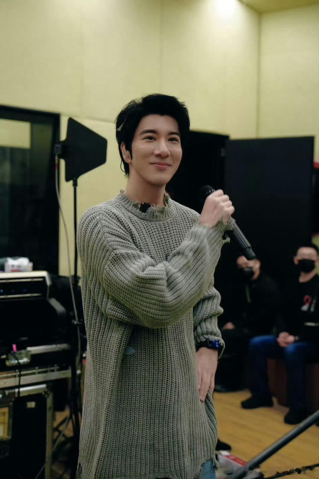 王力宏 一款高需求演唱会 谁不爱这样的诚意巡演 全国巡唱加场不停 3小时金曲汇聚