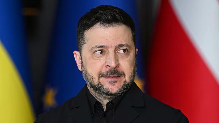 美国打伊朗还不忘嘲讽泽连斯基，美国表示有源源不断的武器装备打击伊朗，而没有了乌克