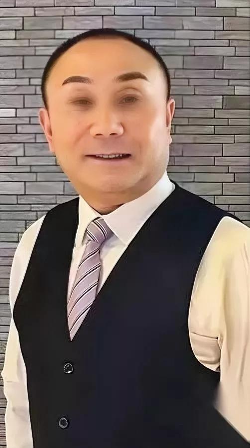 西安赛格严老板

最近失联了

身家千万的大老板，怎么突然没了消息？

别跟着圈