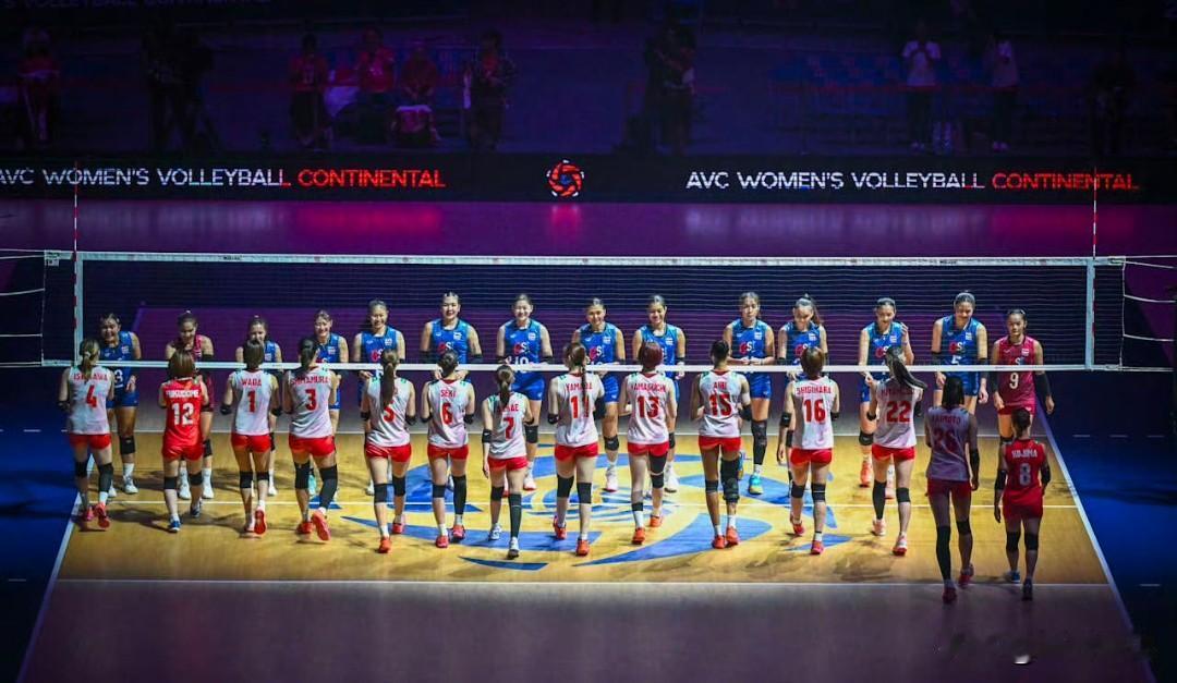 泰国女排淘汰日本打进决赛！2026年女排亚锦赛半决赛，泰国女排3比1日本女排（2