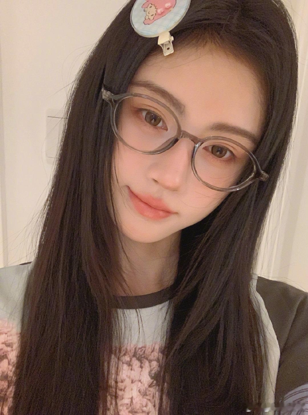jjy鞠婧祎千香 jjy鞠婧祎姜黎非 如果时间太吵 我们躲起来幸福 好嘛