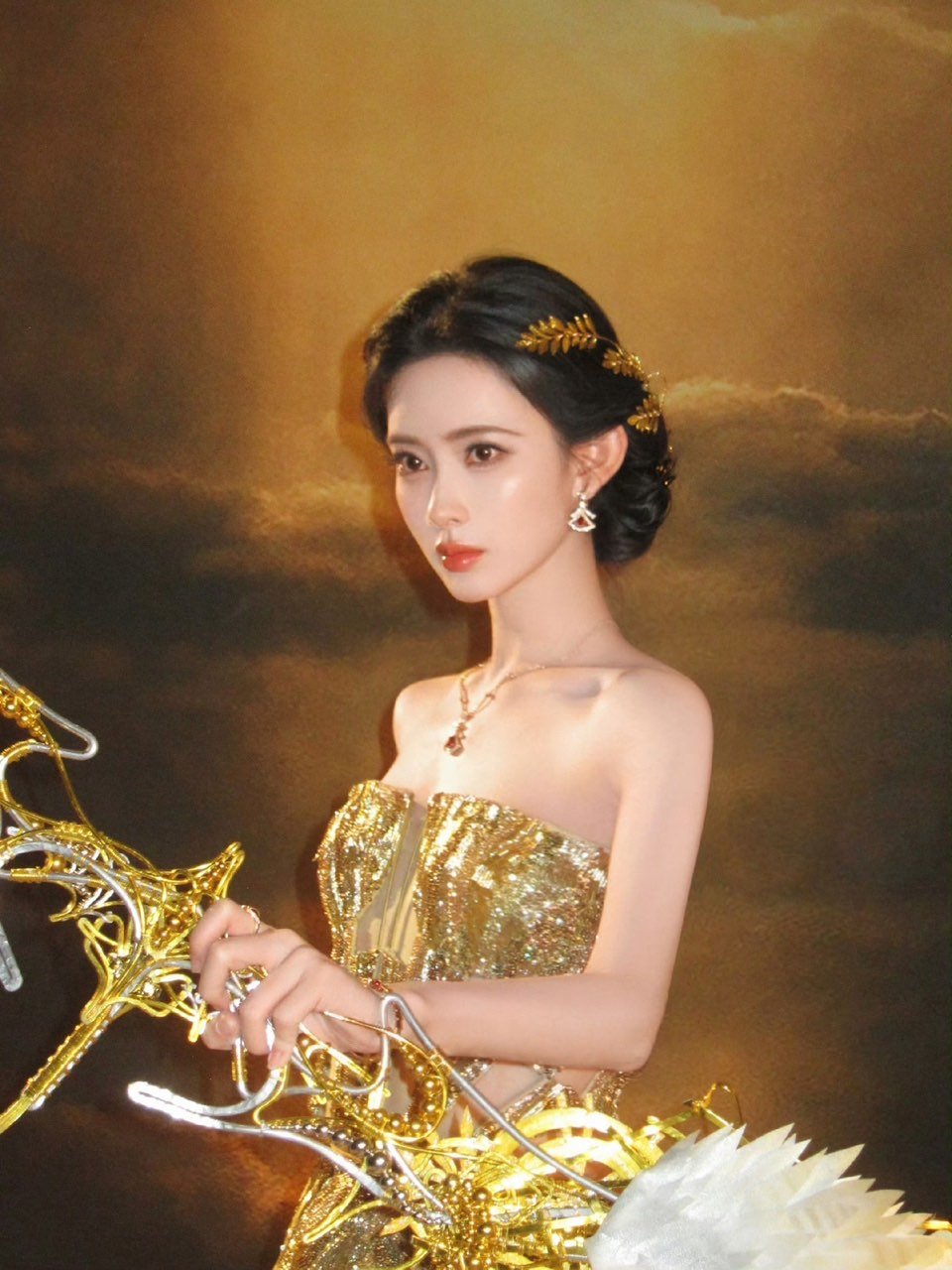 孟子义重新走了一次红毯孟子义为自己发声 孟子义为自己发声 