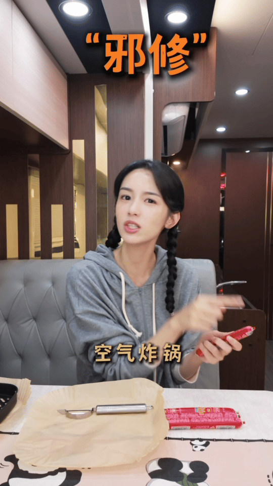 周也邪修式爆改火腿肠周也这波邪修式爆改火腿肠真的火得有道理！不用复杂步骤，在家就