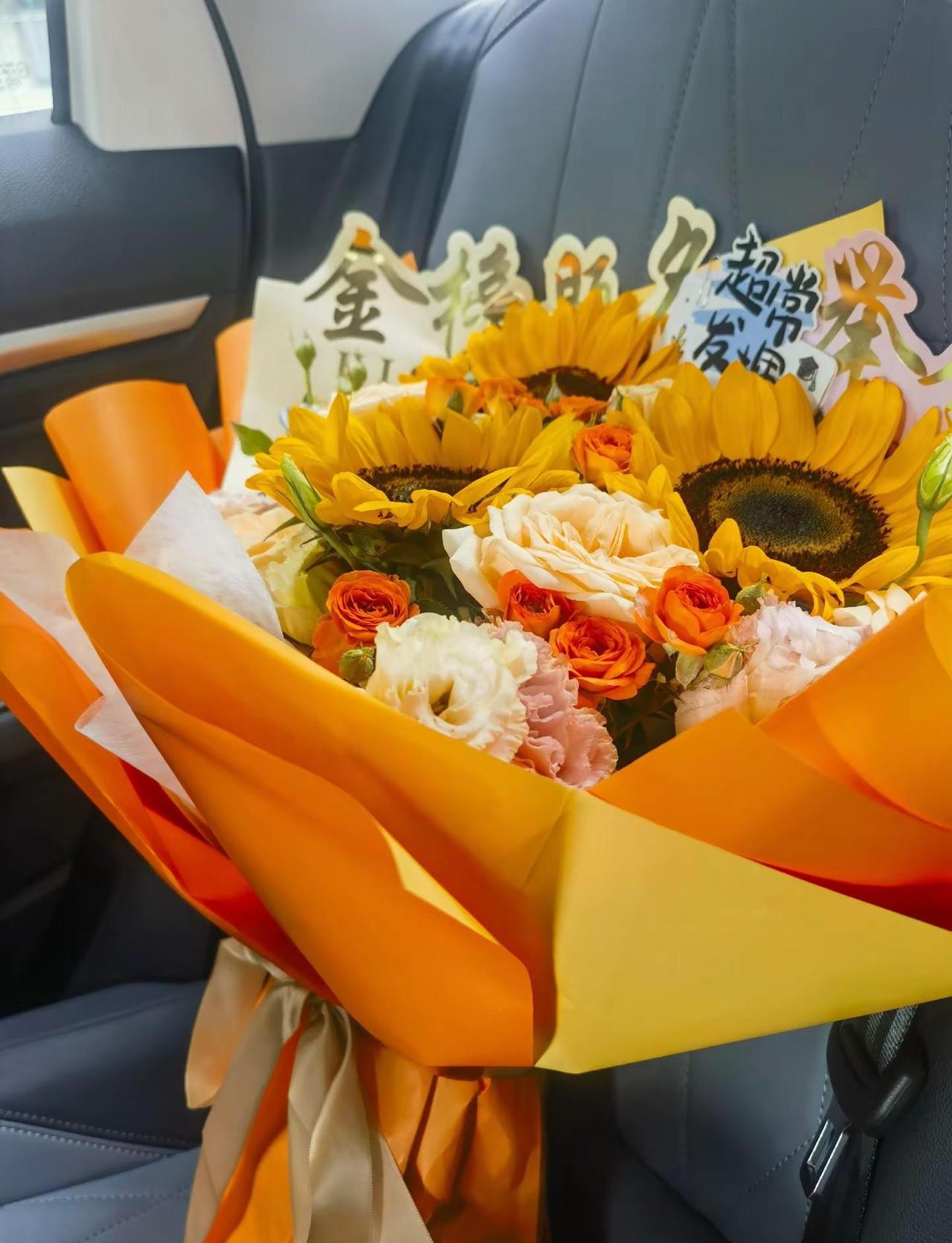 中考圆满结束，辛苦了我的宝贝，无论考的如何，仪式感还是要有的，不问成绩，不问结果