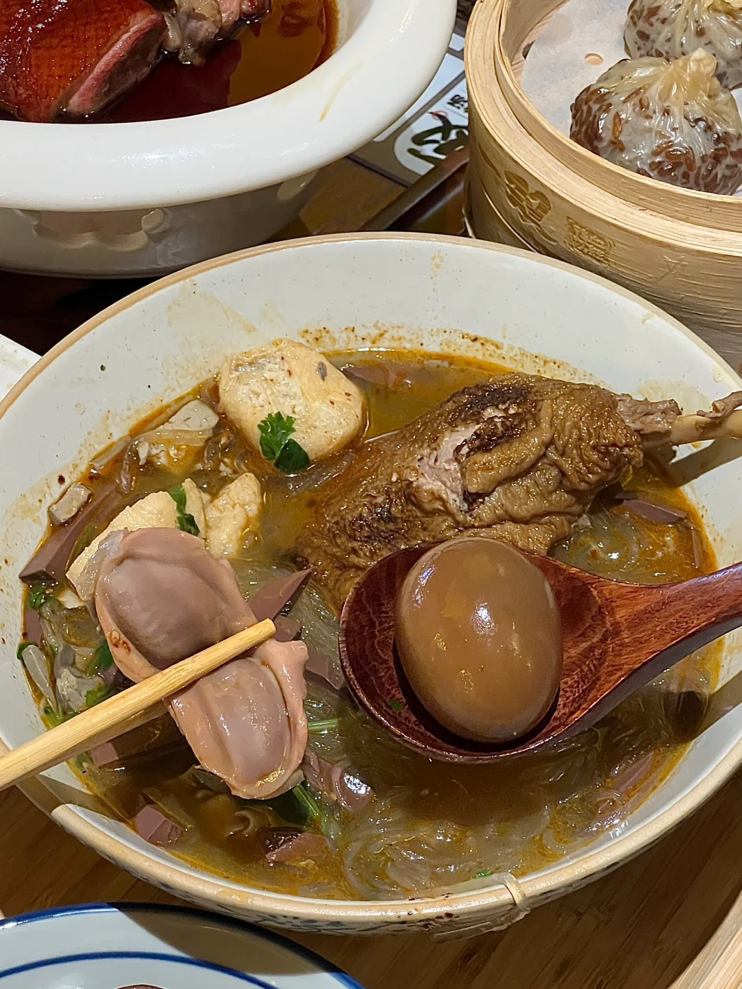 没想到！！这居然是郑州街头…太巴适了