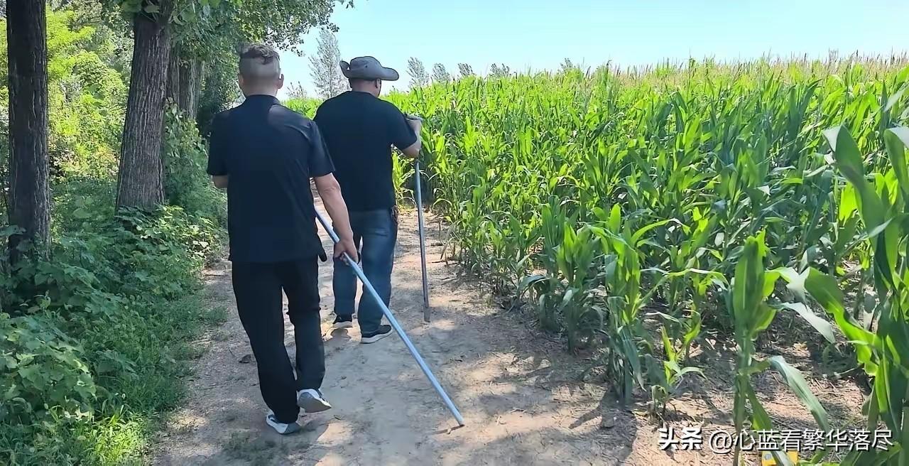 河南西平在逃的夏付钢到底在哪里？谁能想到这个面相看起来憨厚老实，平时靠做装修维生