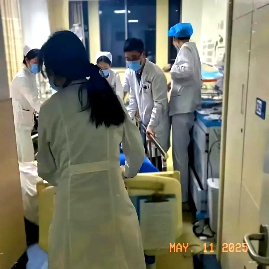 家人们，见过作妖的，没见过这么作妖的！

心内科刚从鬼门关抢回个心脏停跳5分钟的